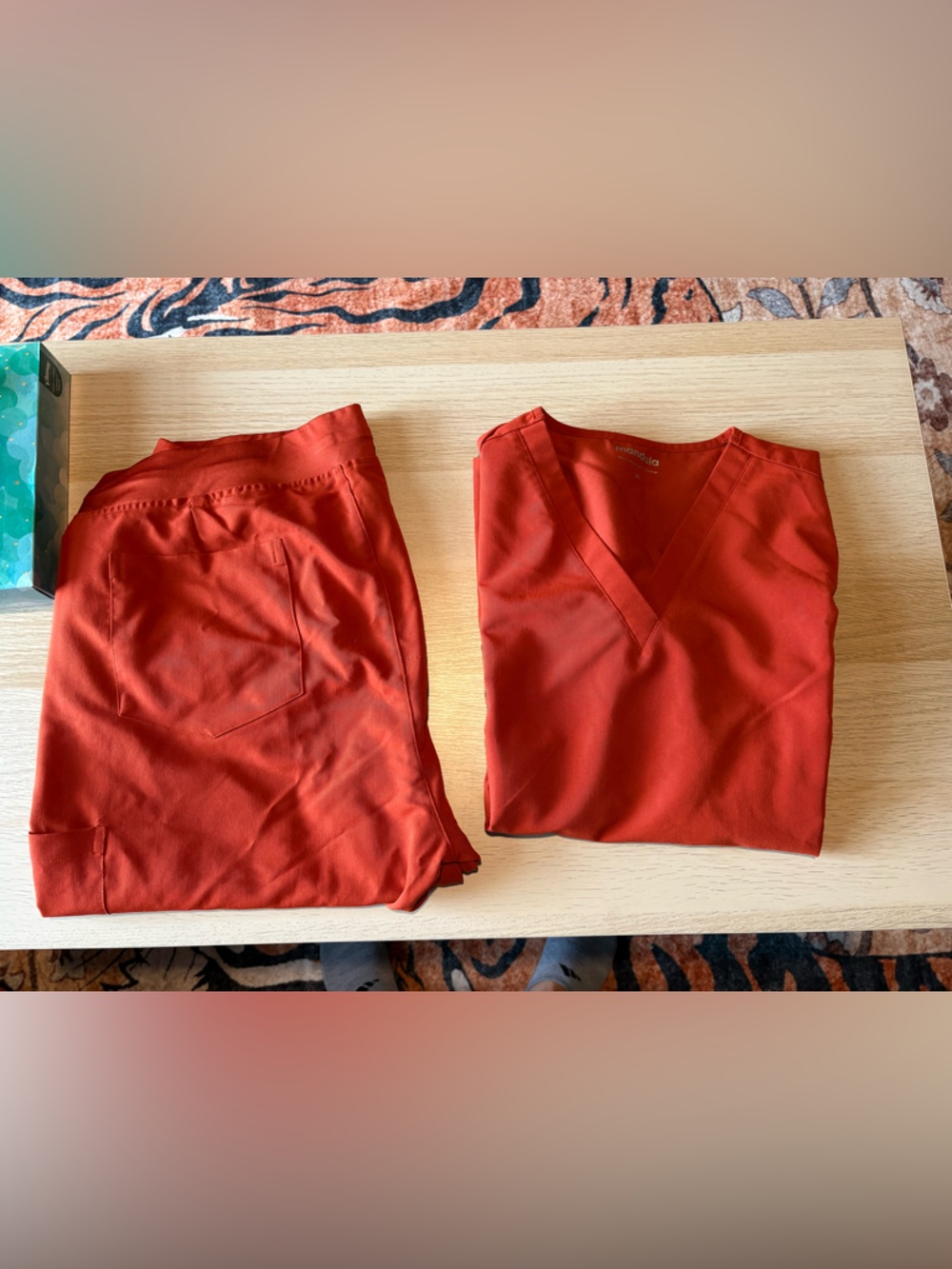 Mandala scrub set in rust